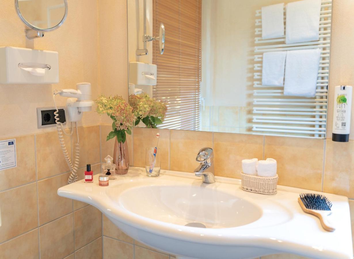 Residenz Wessinger, Neu-Isenburg Hotel ภายนอก รูปภาพ